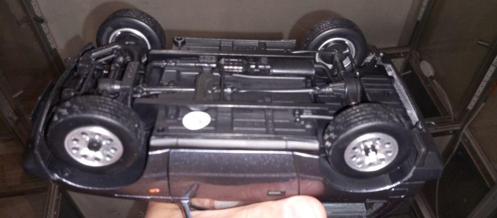 1:18 модель Suzuki Jimmi , Vitara
