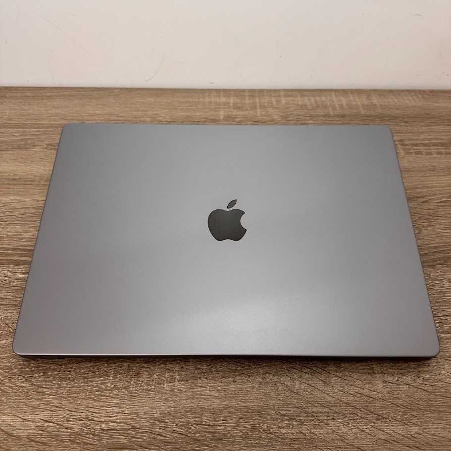 Macbook Pro 16" 2021 M1 Pro / 16Gb DDR5 / SSD 512Gb (код: M0655)