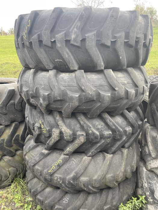 Шини 16.9 R24 до екскаваторів та навантажувачів