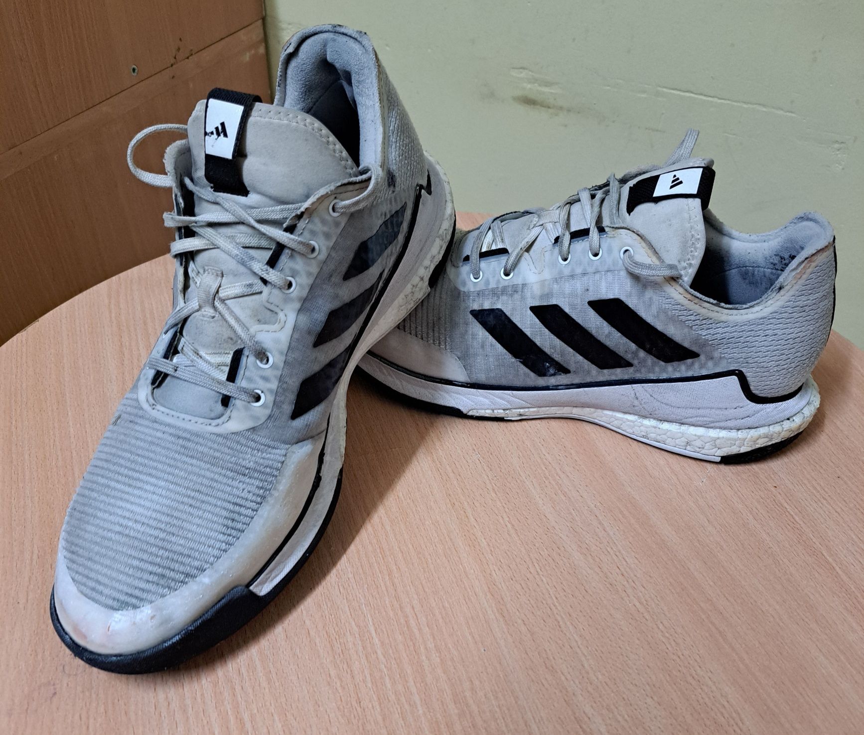 Męskie buty sportowe Adidas CrazyFlight r. 46 2/3 ręczna siatkówka