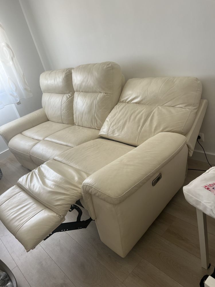 Sofá Chateau d’Ax em pele 3 lugares com 2 relax elétricos