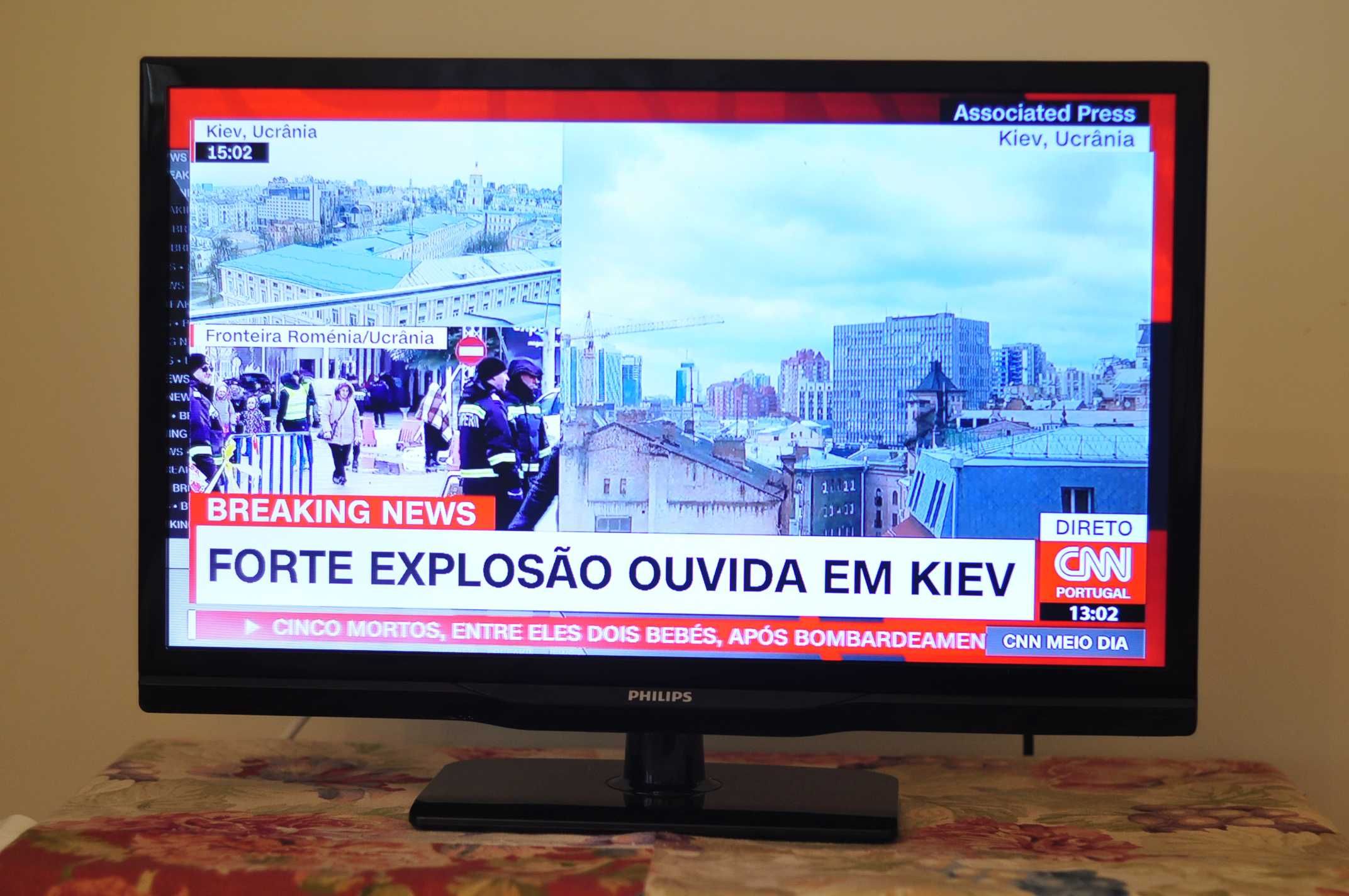 TV LED Philips 22" para reparação ou peças - defeito na imagem