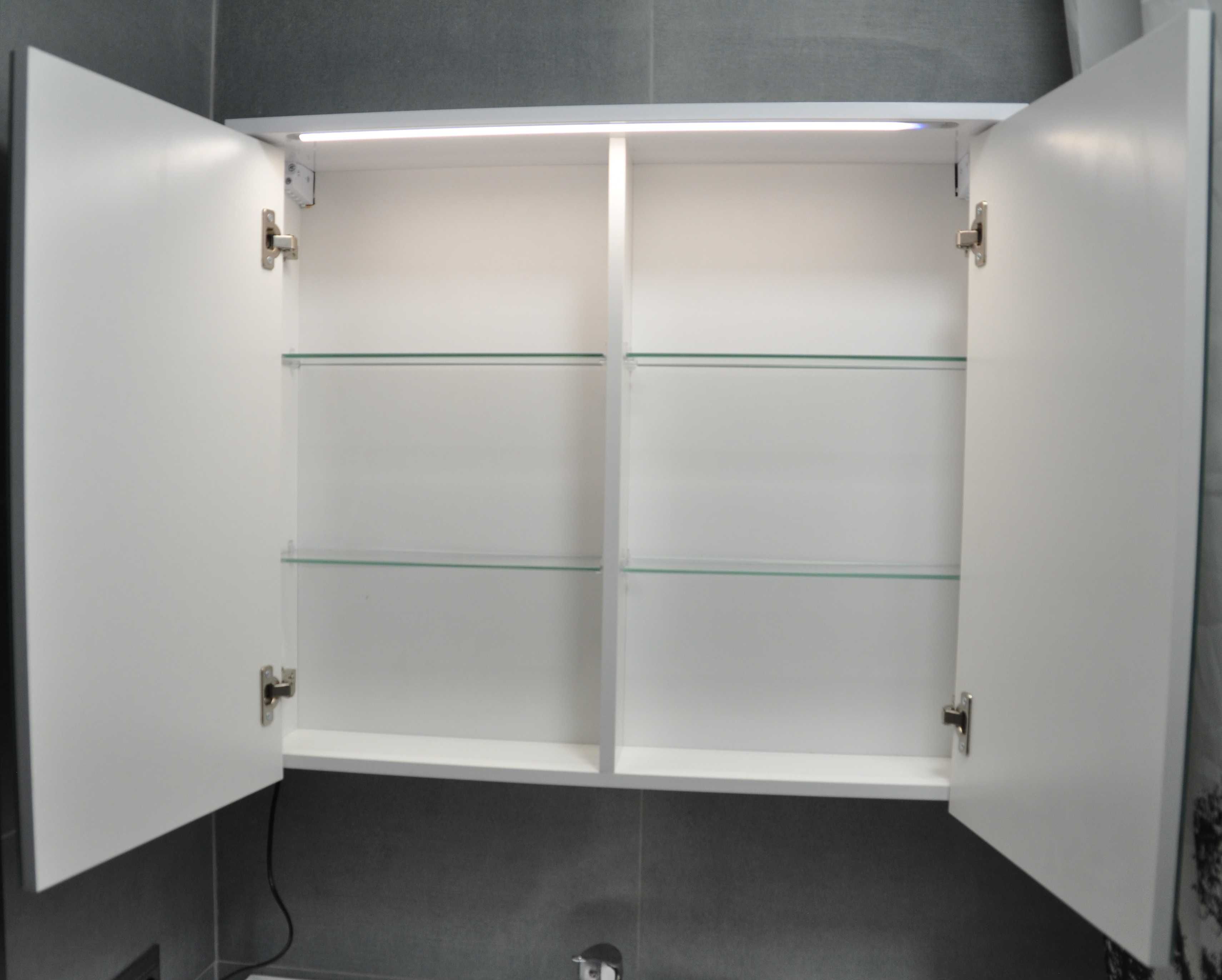 Зеркальный шкафчик в ванную сенсорная LED-подсветка 800x200x700 мм