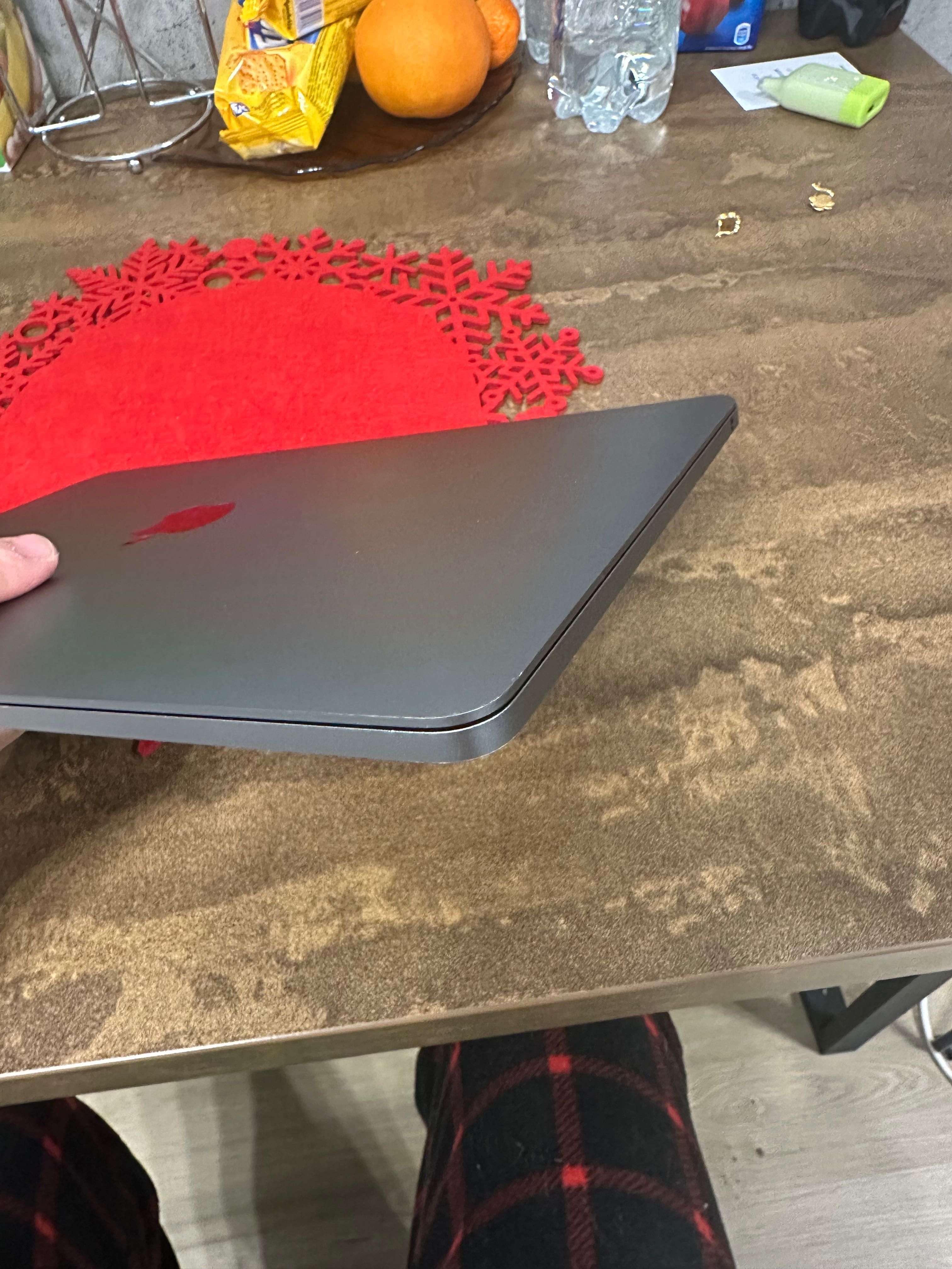 MacBook Pro m2 2022 8/512