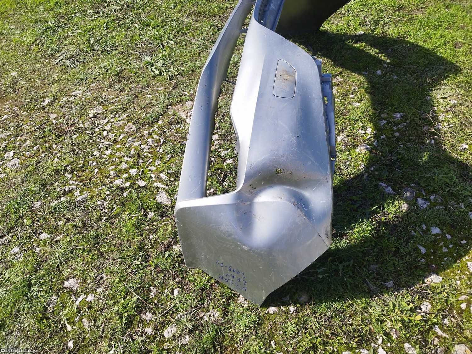 Para-choques frente Nissan Leaf