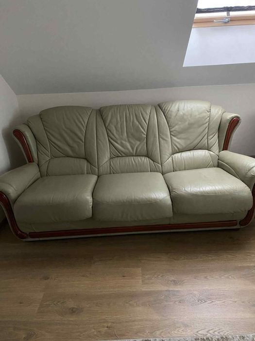 Kanapa 3-osobowa drewno,jasna skóra