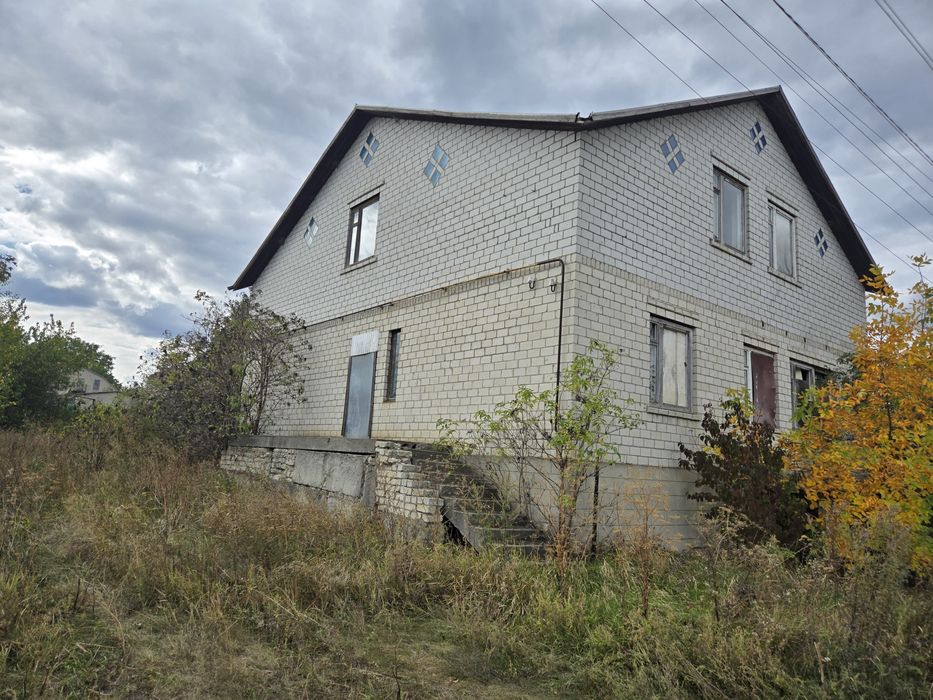 Продам будинок у сел. Бірки