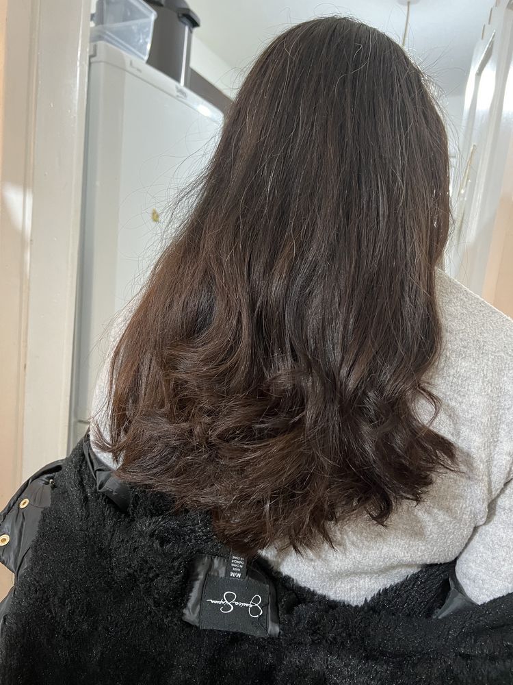 Cabelo e sobrancelha