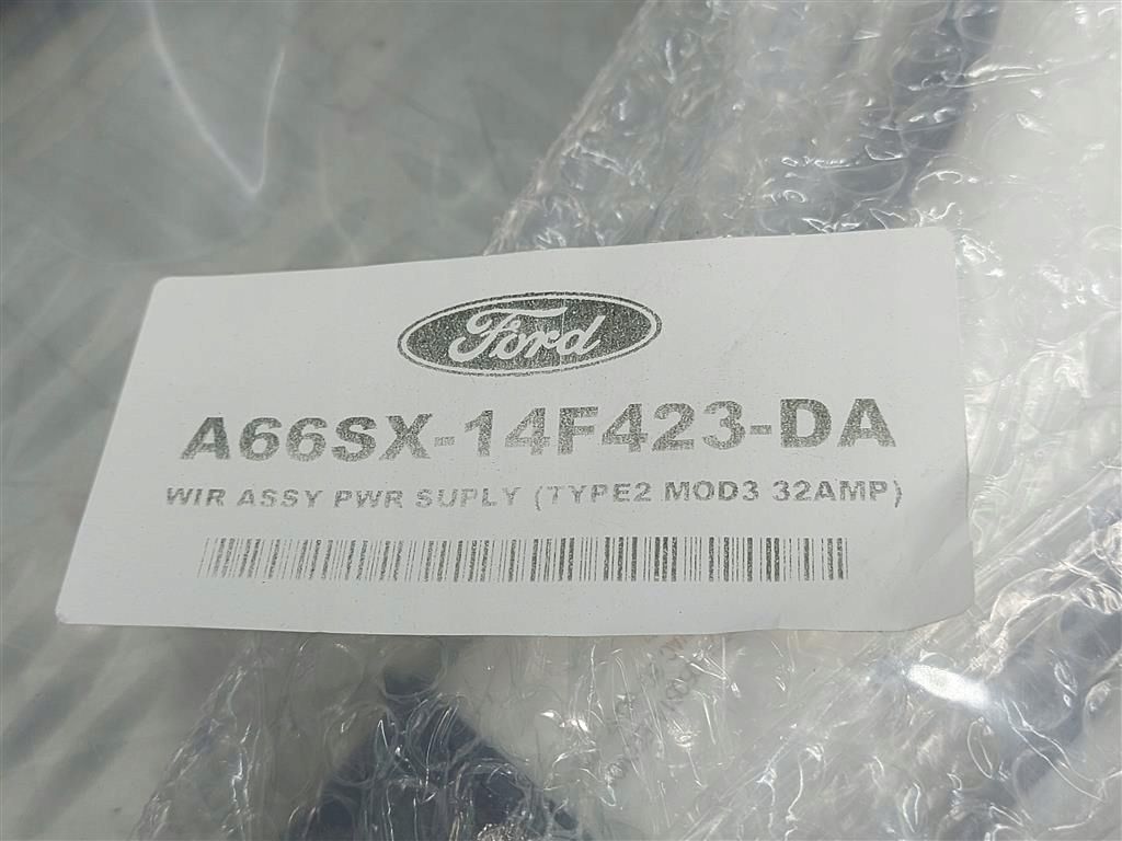 Przewód kabel ładowania Phev ford kuga MK3 escape 2020