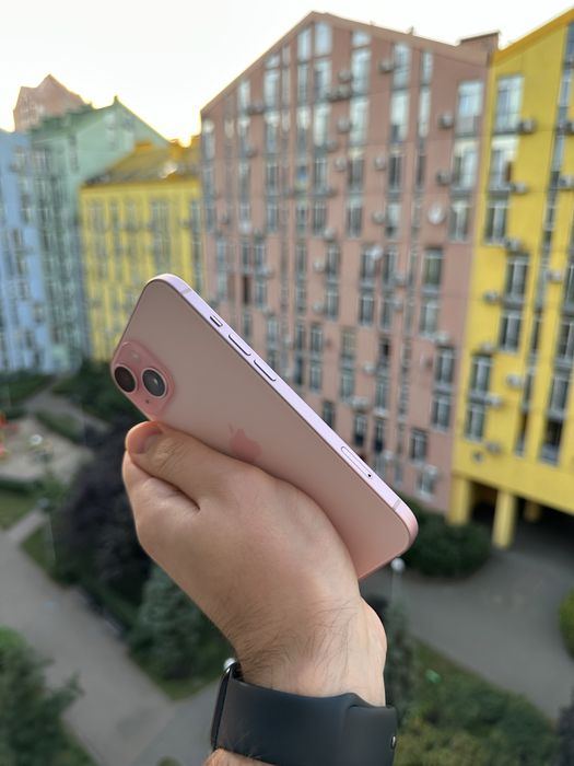 Физ сим 97% Аккум Идеал iPhone 15 128Gb Pink Айфон