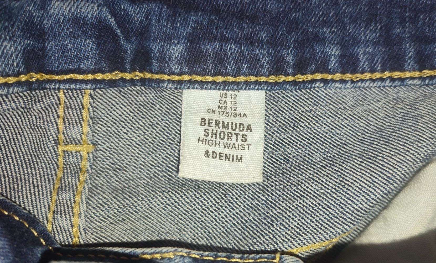 Модняві шорти бермуди H&M.