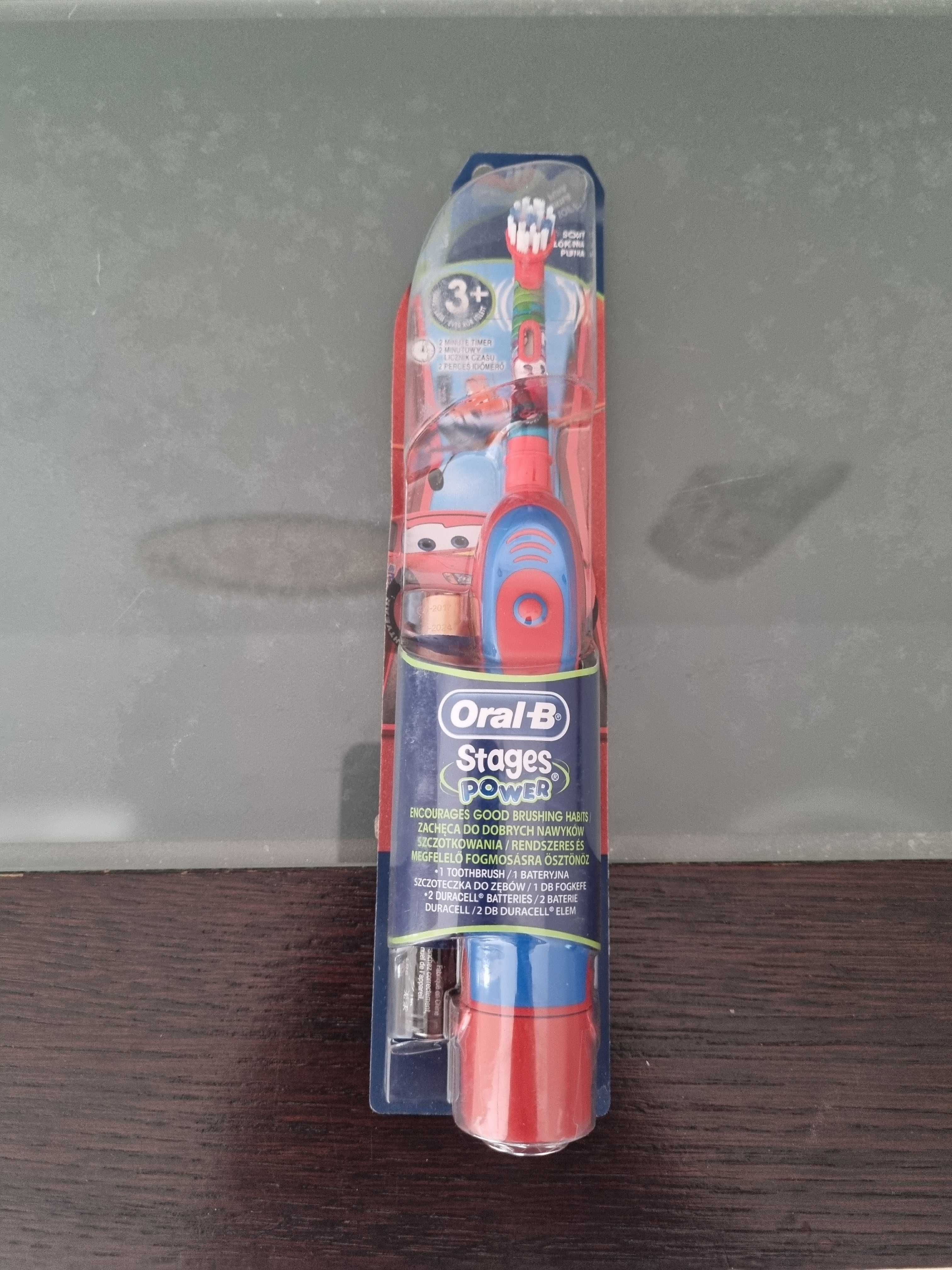 Szczoteczka rotacyjna Oral-B D2 Kids Boy