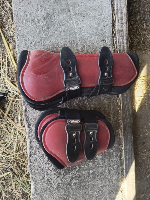 Czerwone ochraniacze YORKOchraniacze na kołki przód i tył, 
Stan dobry