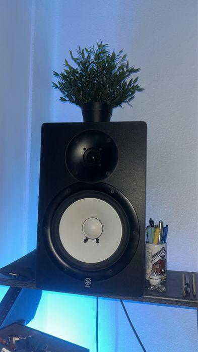Colunas Yamanha HS8