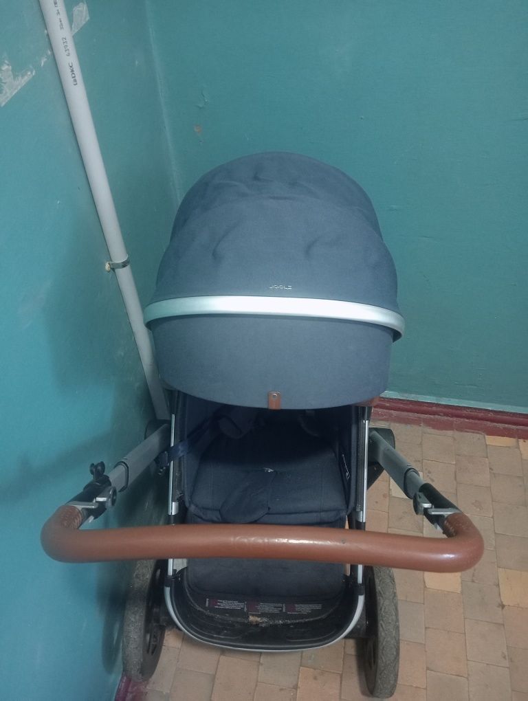 Продам отличную коляску
