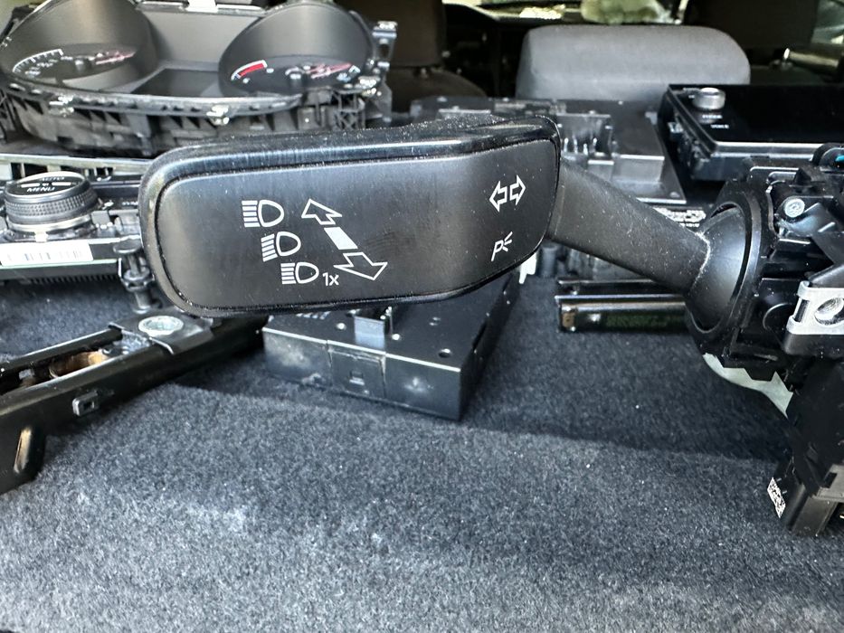 Przełącznik zespolony Vw golf Passat 2018r