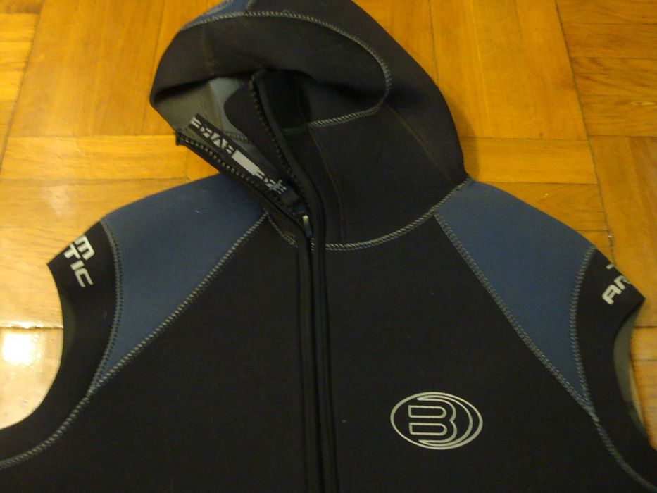 Гидрокостюм-коротыш BARE ( ARCTIC ) , разм. 58-60 ( XXXL ) , толщ 7 mm