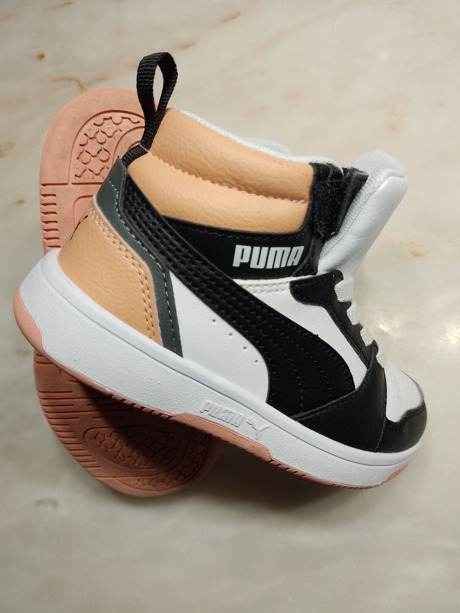 Botas Puma Rebound V6 Mid