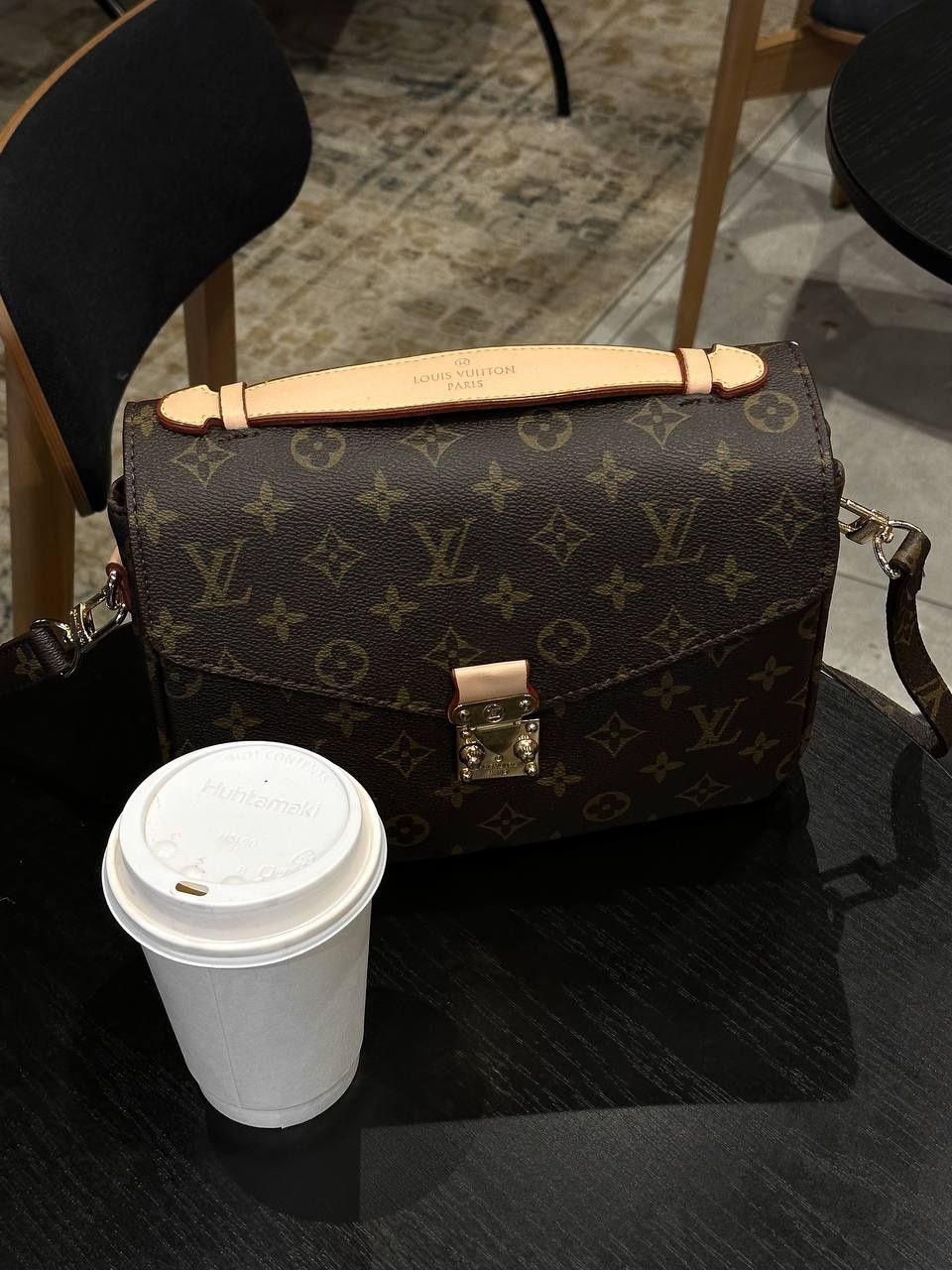 Сумка женская подарок на 8 марта Louis Voitton Pochette