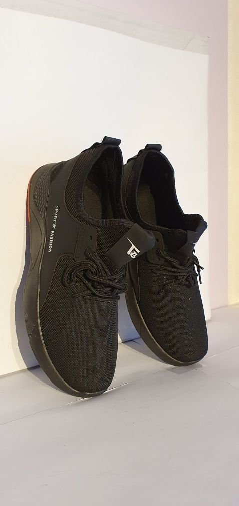 Buty nowe męskie czarne sportowe Tepusite rozmiar 42