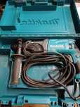 Młotowiertarka Makita HR2470