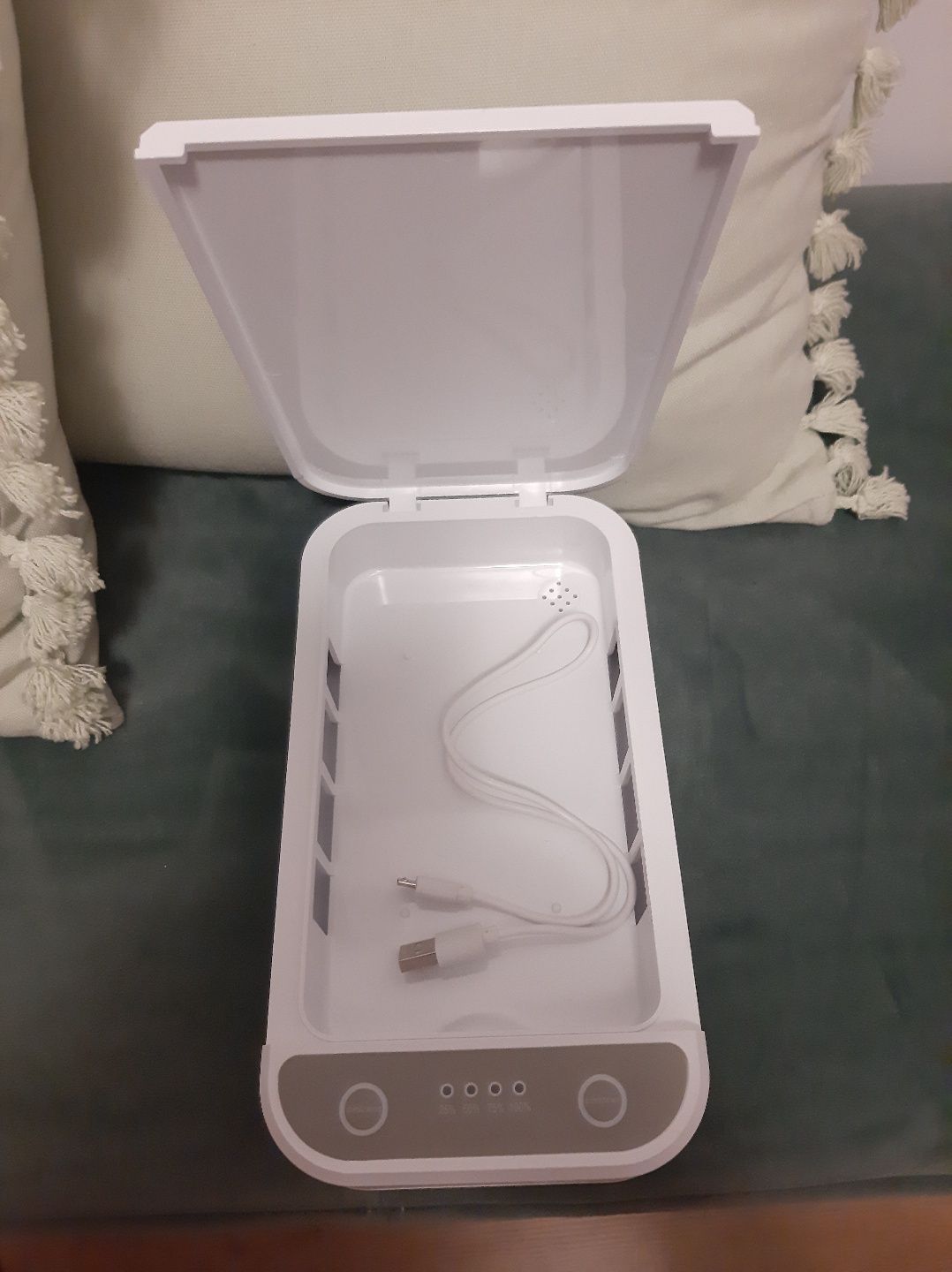 Caixa esterilização telemóveis, fones,óculos etc