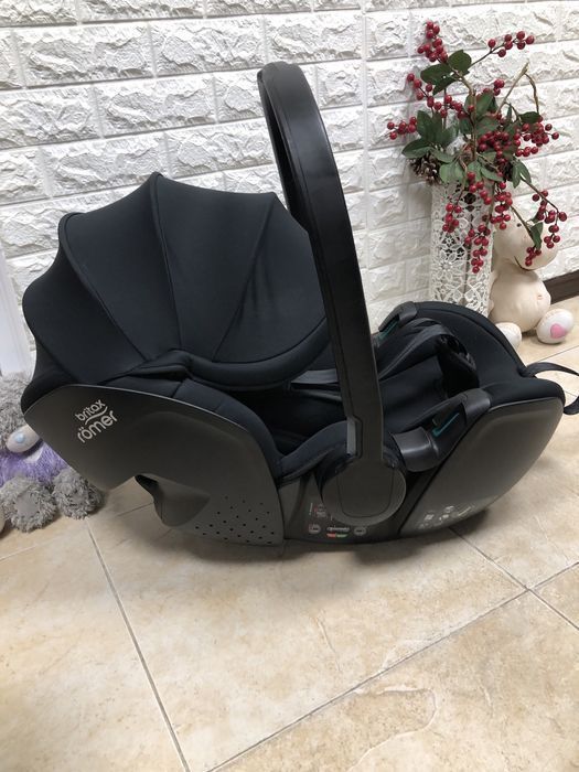 Автокрісло Britax Römer Baby-Safe 5Z Група 0+ (0-13 кг) автолюлька
