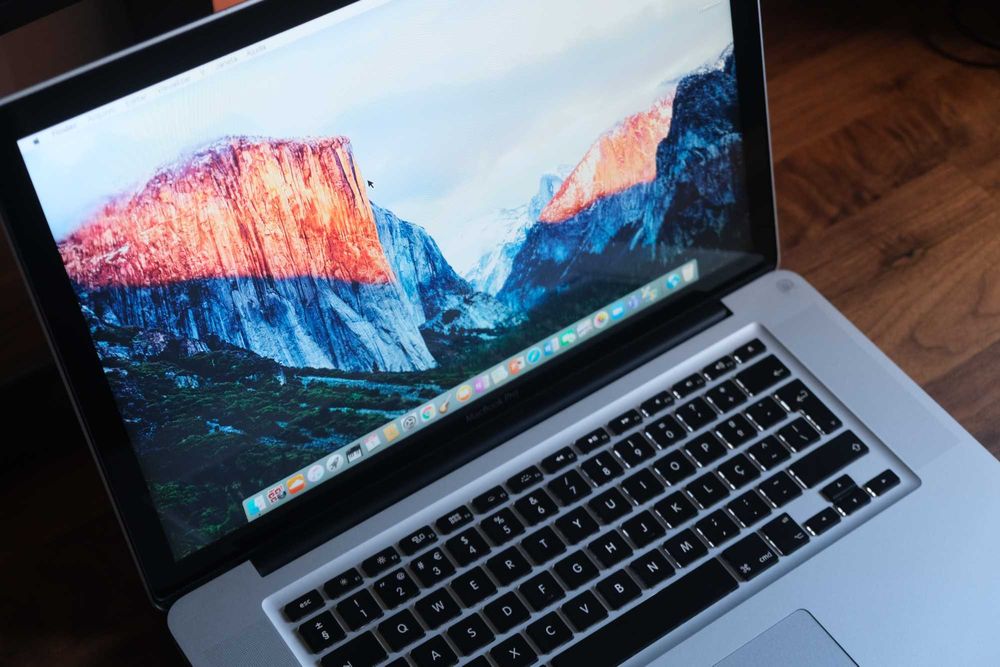 Apple Macbook Pro 15" A1286, Late 2011 - Como Novo