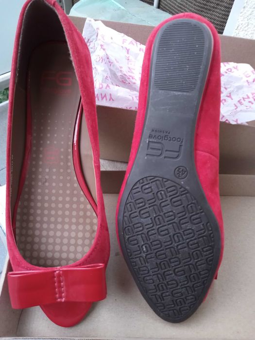 Nowe zamszowe balerinki