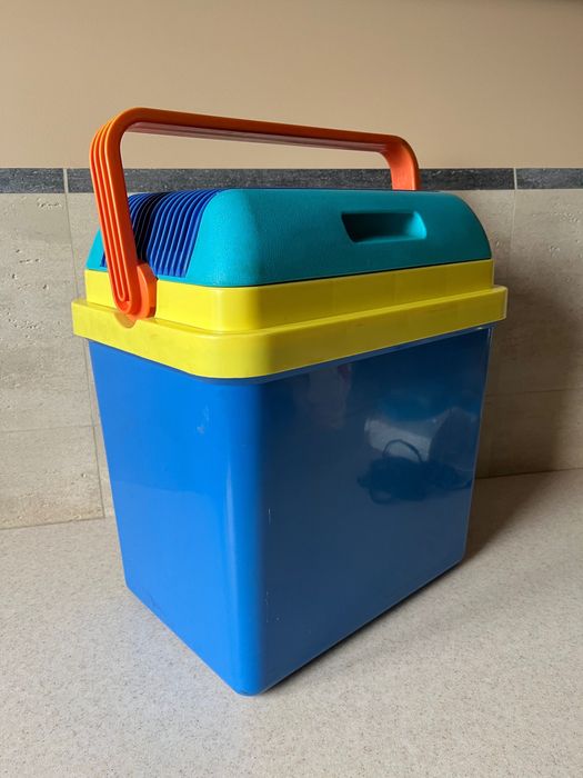 Lodówka turystyczna samochodowa Frigobox chłodziarka na wycieczki