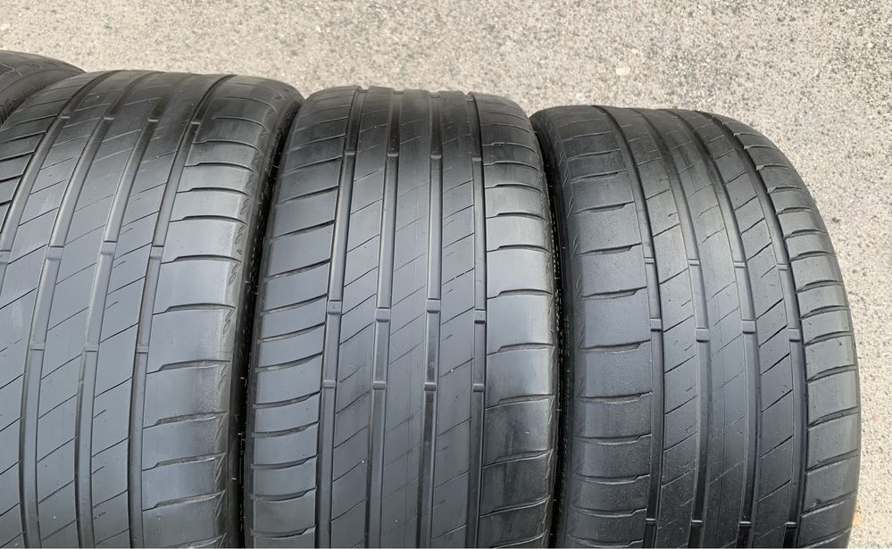 Шини Bridgestone Potenza S005 235/35 R19