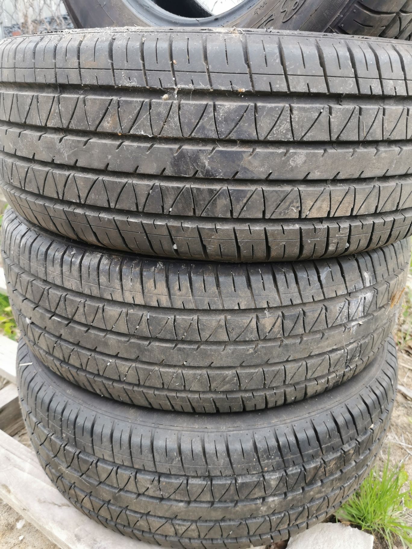 Opony letnie 215/65R15C bus jak nowe