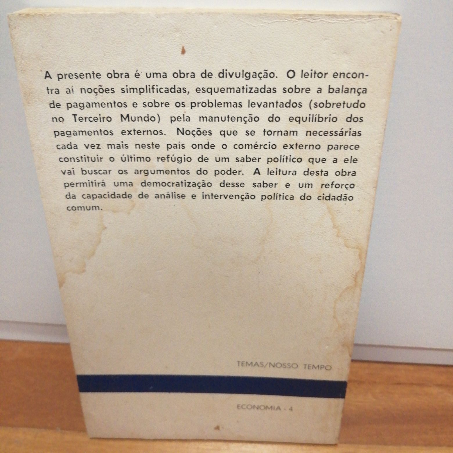 Livro antigo dos ano 70 - A Balança de Pagamentos