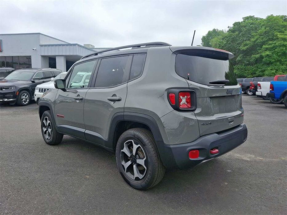 Jeep Renegade Trailhawk      2021