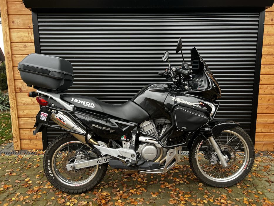 Honda Transalp XL650V unikat , CarPlay Android auto halogeny, kufry