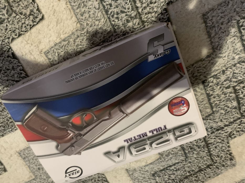 Пістолет макаров