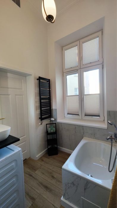 Apartament w Centrum z kuchnią, łazienką blisko Orientarium dla 3 osób