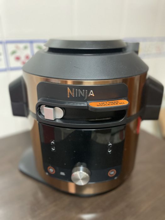 NINJA foodi Smartlid 12 em 1 , como nova . Metade do preço.