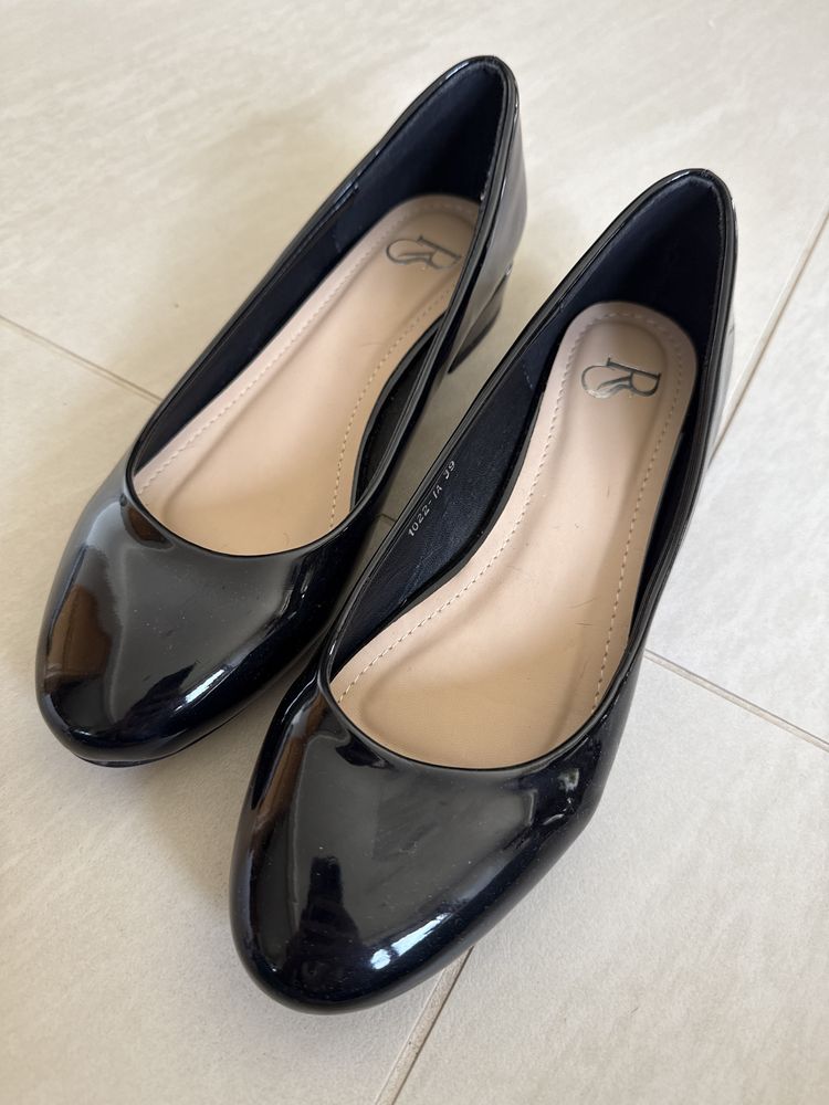 Baleriny buty lekierowane rozmiar 39