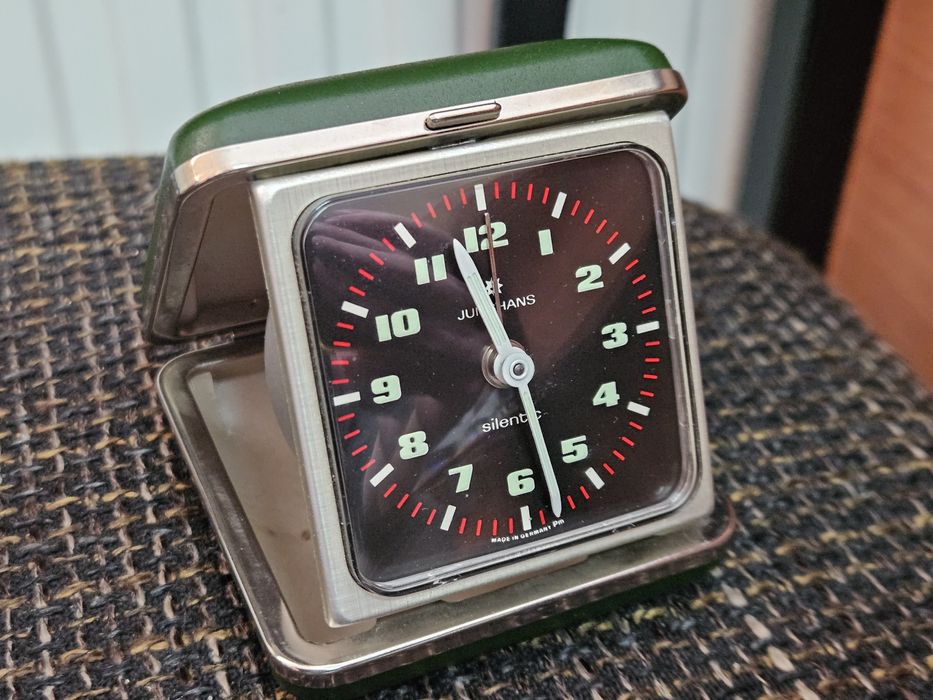 Zegarek budzik Junghans podróżny