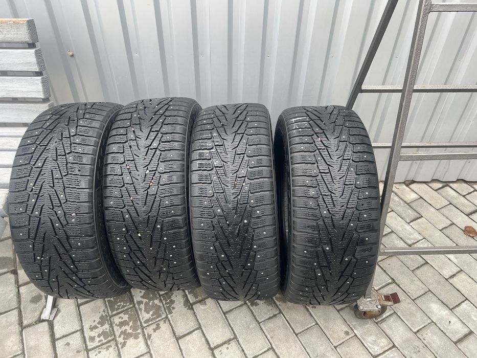 Резина зимняя Nokian 255/55/18