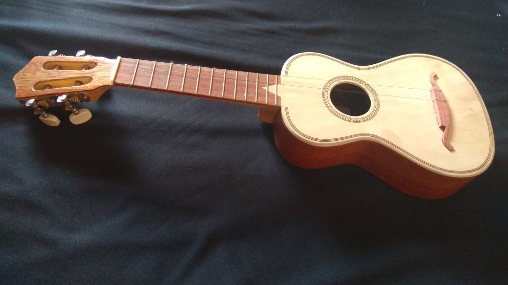 cavaquinho português de luthier