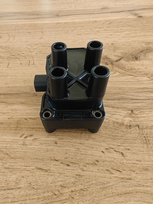 BOSCH Cewka Zapłonowa FORD FIESTA FOCUS/ FUSION 1.25-1.6