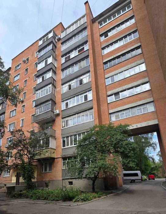 Поділ. В продажу 1- кім. квартира покращеного планування