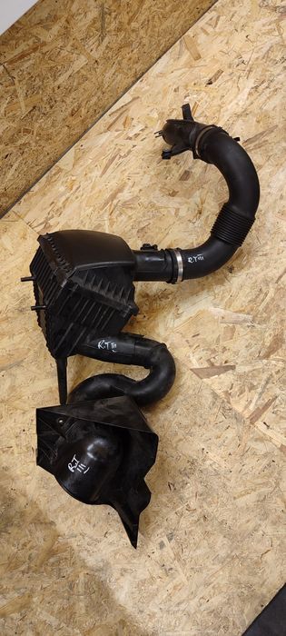 Renault Trafic III Vivaro B NV300 Talent obudowa filtra powietrza dolt