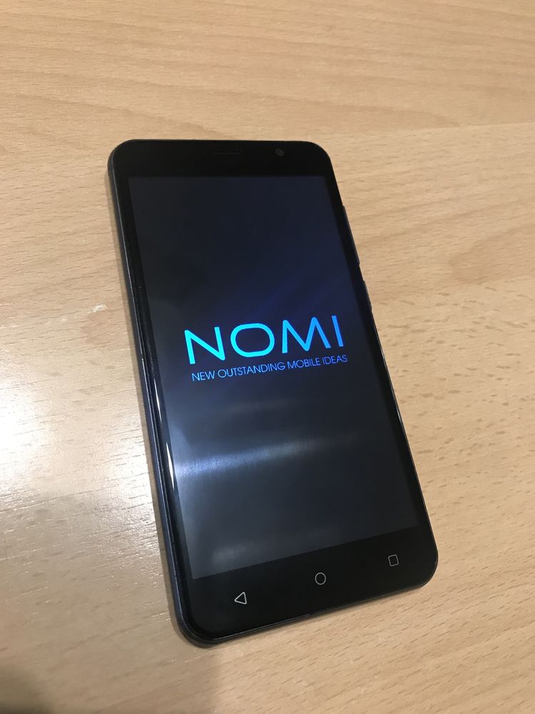 Телефон Nomi i5001 Evo M3