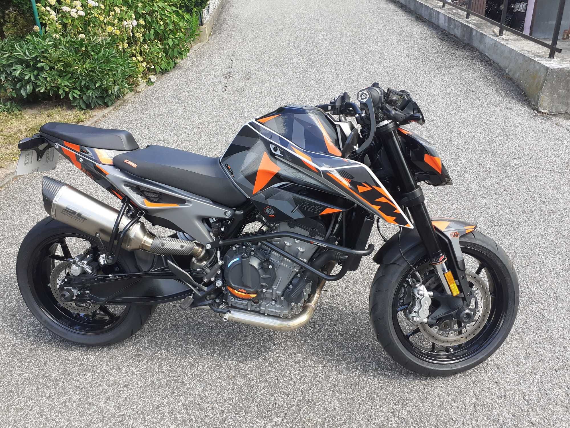 okazja KTM 790 Duke z 2024 roku na A2 przebieg 14066 km. Piękny