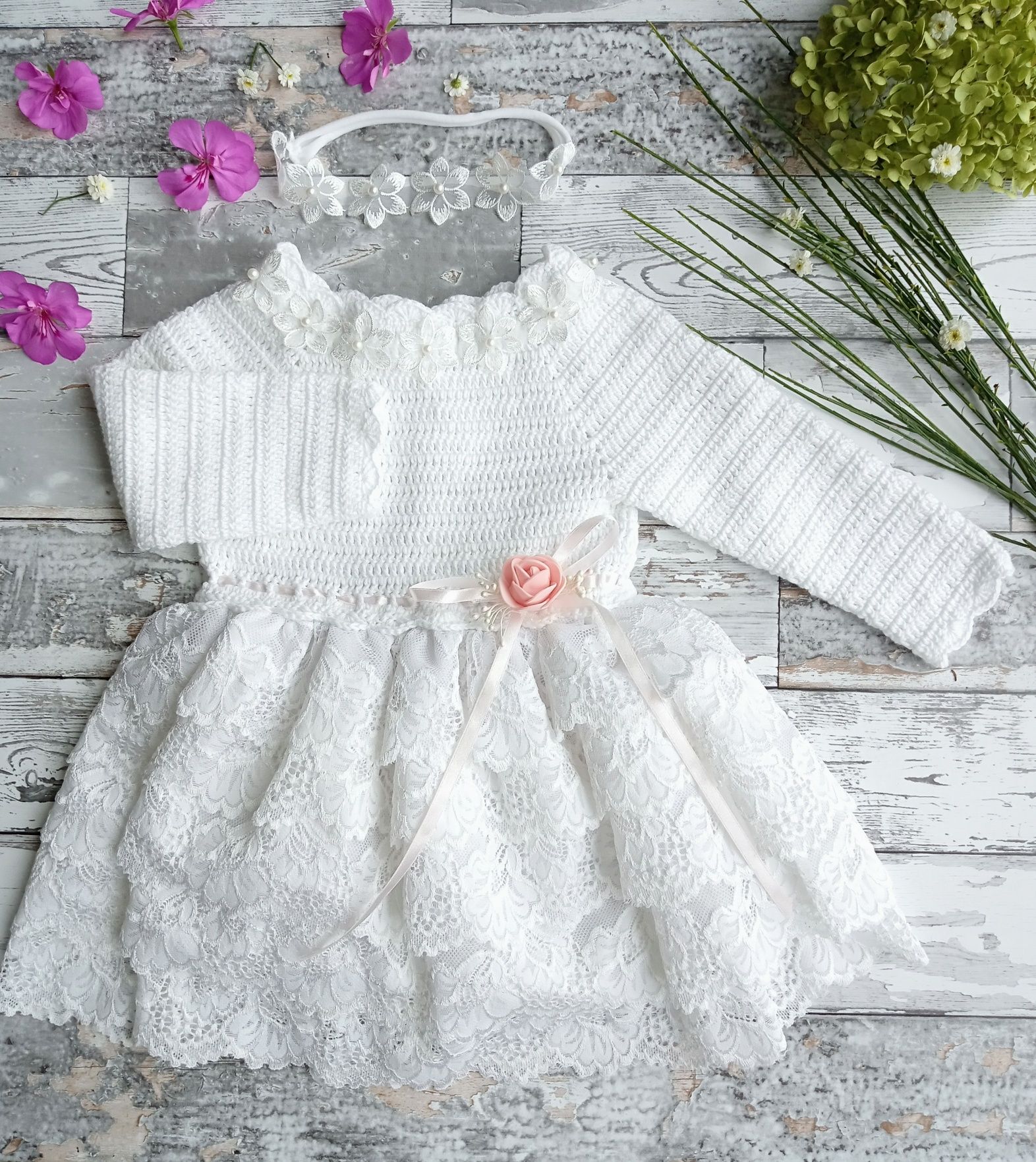 Biała sukienka do chrztu HandMade
