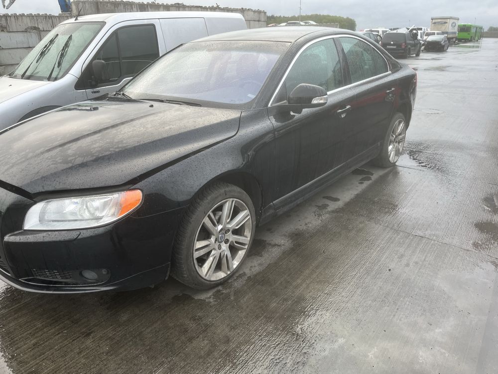 Volvo S80 D5 czesci