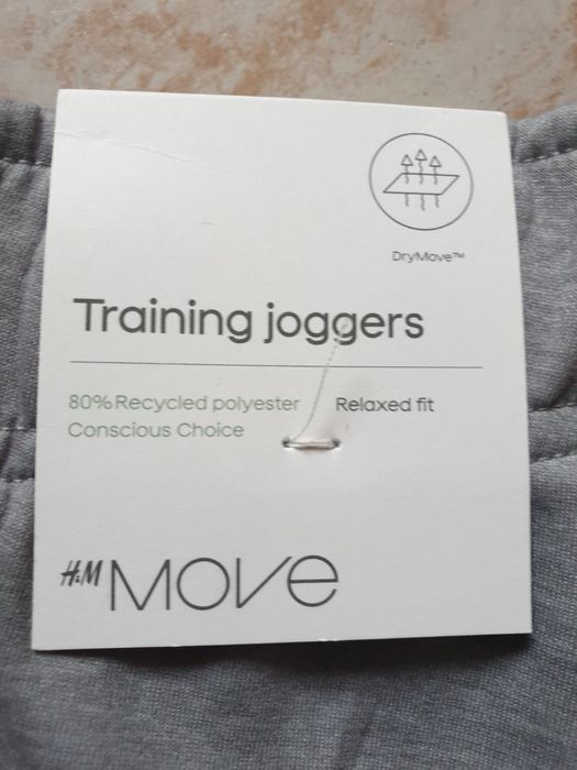 Нові з бірками штани джогери H&M, розмір М